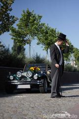 Alfa Romeo Roadster - Przyszły Pan Młody ma niezwykłą okazję przewiezienia swojej wybranki samodzielnie.